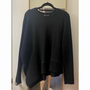 Black slouchy Athleta sweatshirt